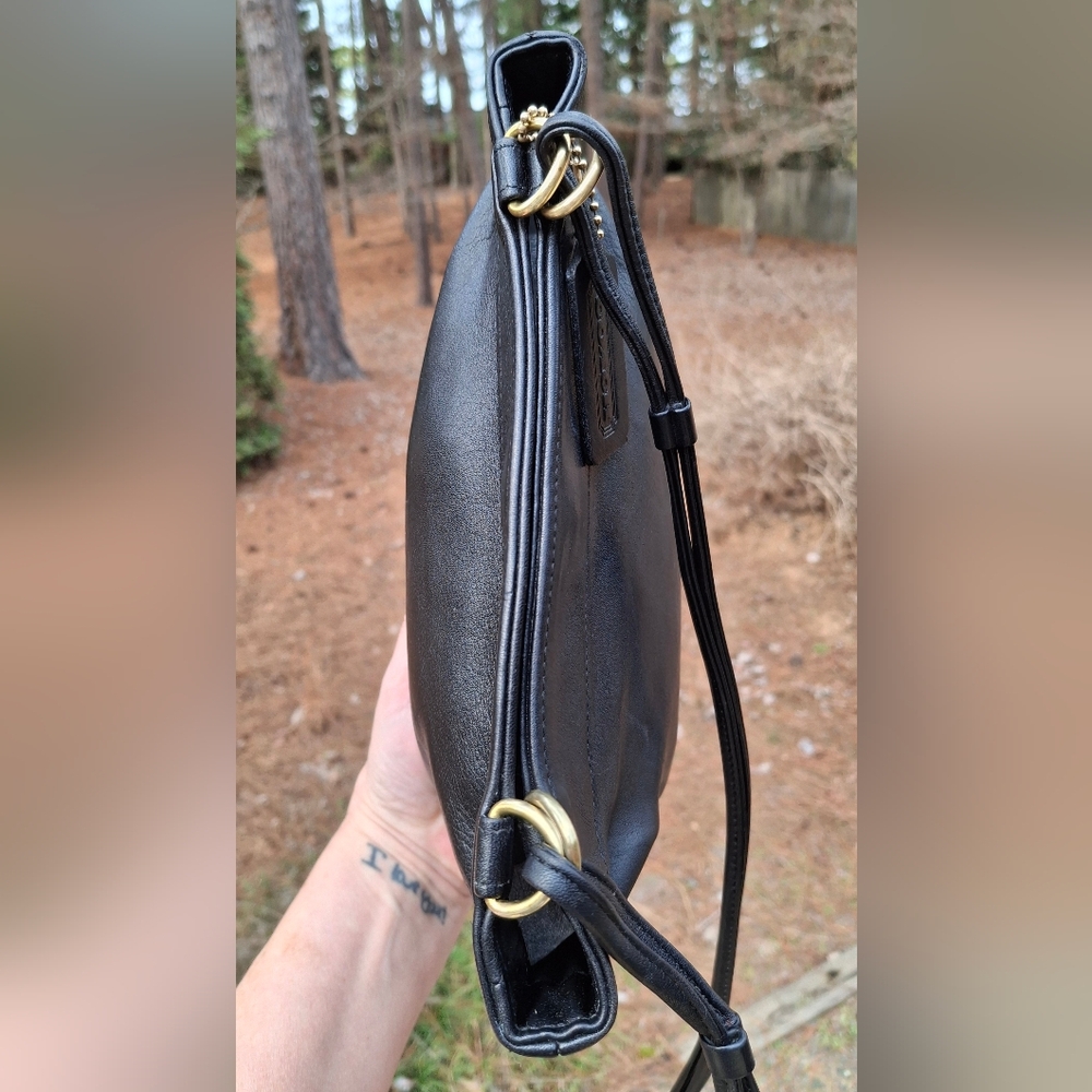 Rare Vintage Coach Black Glove Tanned Leather Dixion Mini Crossbody Bag #4124 - Picture 9 of 13